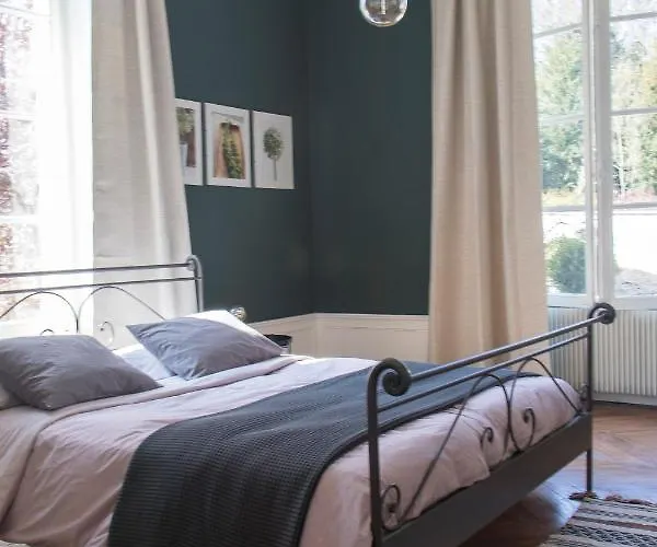 Couette-café Joie De Vivre 4*