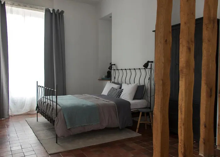 Couette-café Joie De Vivre 4*